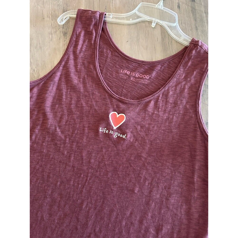 Life Is Good Crusher Tank Top Womens Size XL Red Heart Graphic Cotton
